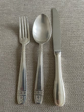 Charger l&#39;image dans la galerie, Set de 3 couverts: cuillère à soupe, fourchette et couteau
